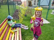 Pleteme věnečky z pampelišek